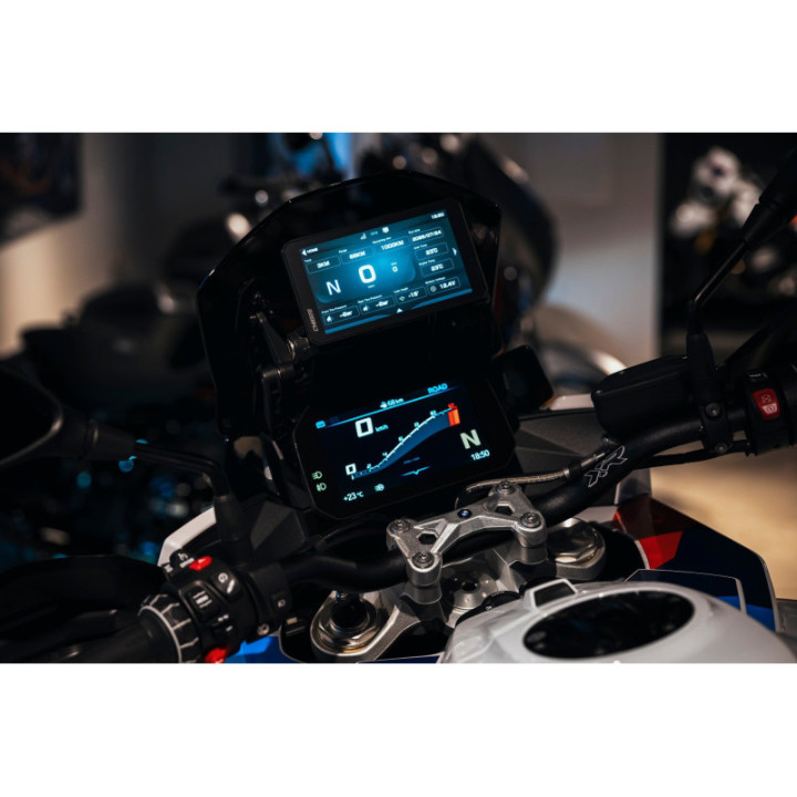 Chigee AIO-6 LTE Including BMW Quick Release Adapter