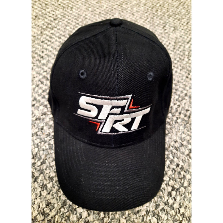 Beisbola cepure ar SFRT simboliku