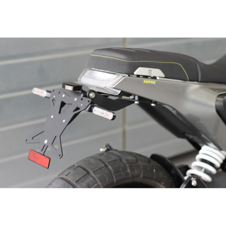 MG Biketec Mazais numura kronšteins Husqvarna Svartpilen 125 2021-